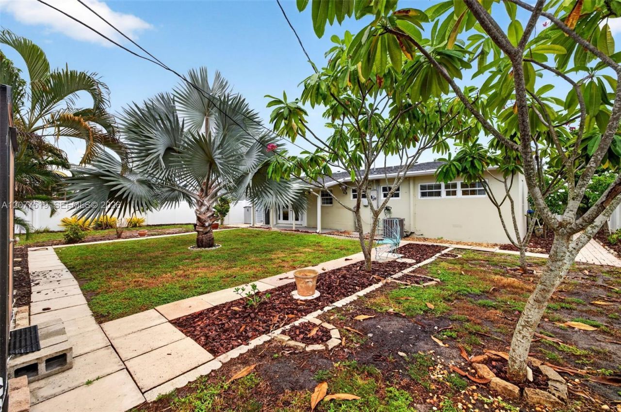 2061 SW 38th Ave, Fort Lauderdale, FL 33312 Photo