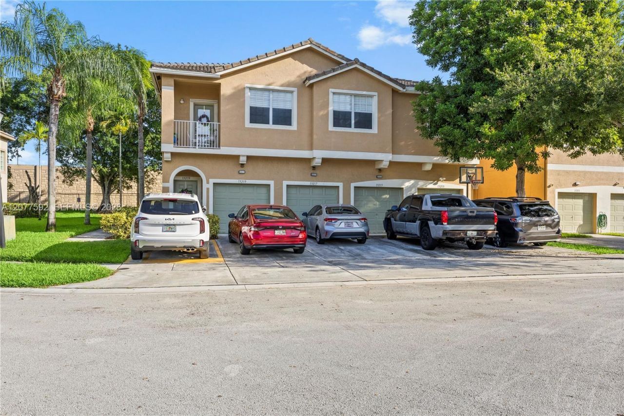 13217 SW 42nd St, Unit 7101, Miramar, FL 33027 Photo