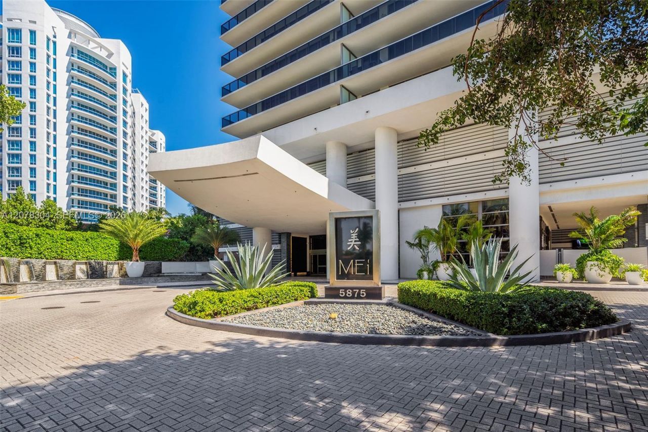 5875 Collins Ave, Unit 1001, Miami Beach, FL 33140 Photo