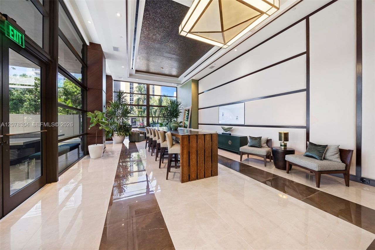 5875 Collins Ave, Unit 1001, Miami Beach, FL 33140 Photo