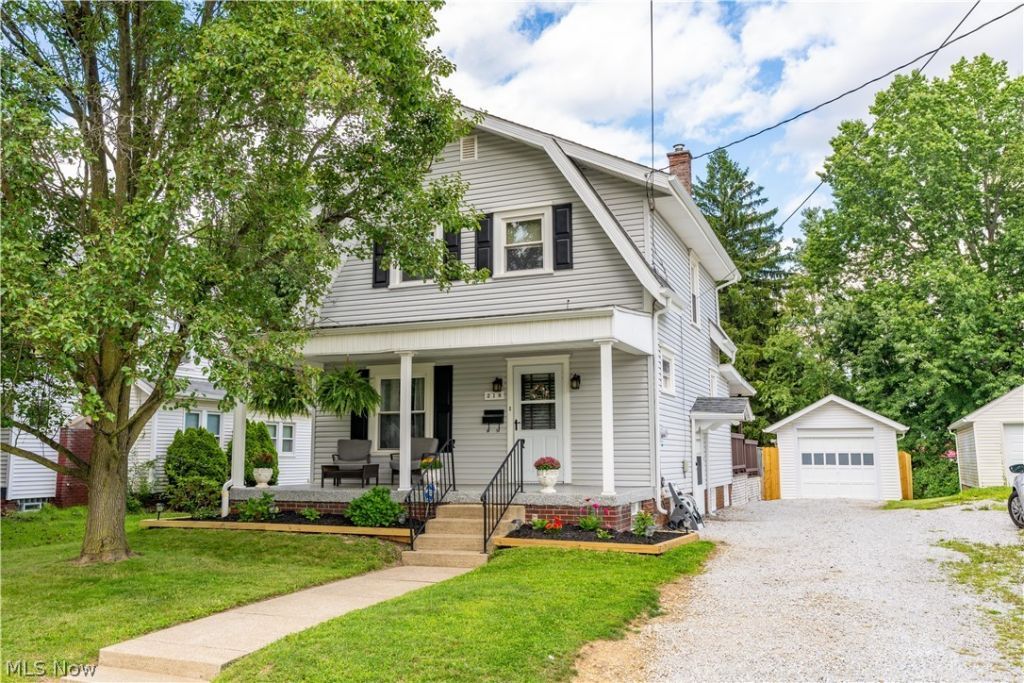 218 Harding Avenue Sw, Massillon, OH 44646 Main Photo