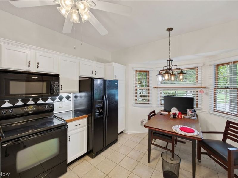 801 Gardenstone Circle, Unit 37A, Tallmadge, OH 44278 Photo 12
