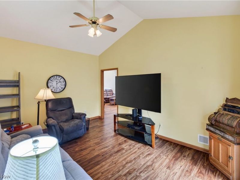 801 Gardenstone Circle, Unit 37A, Tallmadge, OH 44278 Photo 14