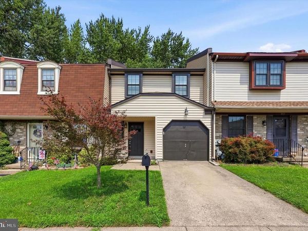 909 CLOVER PLACE , WARMINSTER, PA 18974