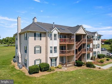 90 10 CHINKAPIN DRIVE , Unit 10, STEPHENS CITY, VA 22655