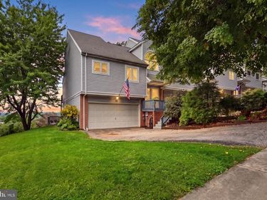 50 GREENLEAF ROAD, YORK, PA 17406