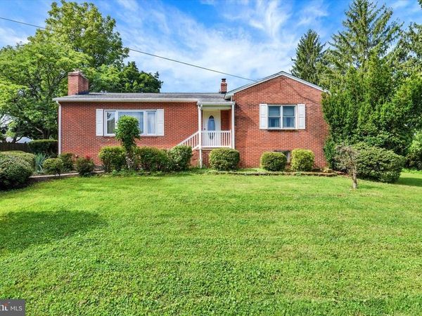 200 BEZOLD AVENUE, WESTMINSTER, MD 21157