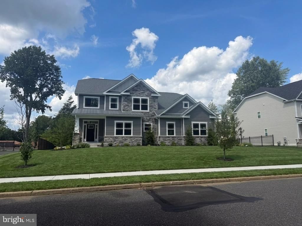 119 BELLA DRIVE , BROOMALL, PA 19008