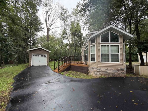 272 Oak Lane, Edgerton, WI 53534