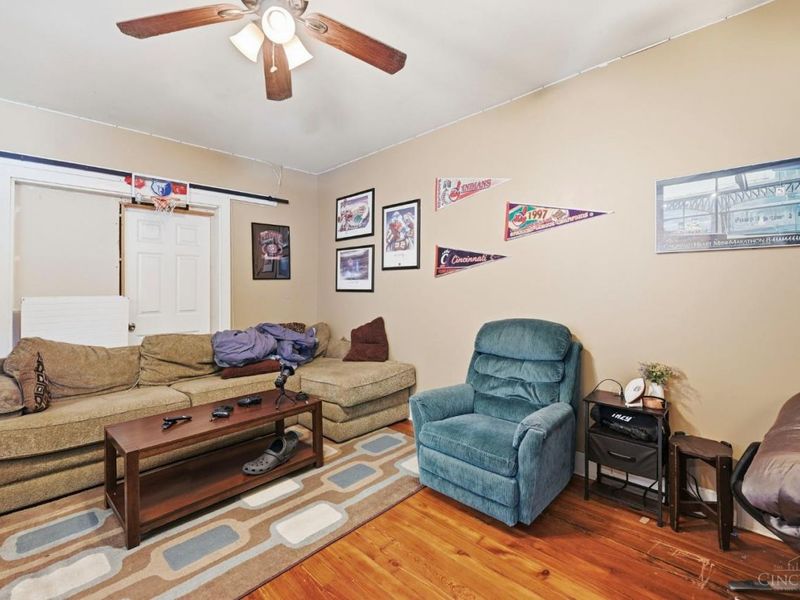 408 Ada Street, Cincinnati, OH 45219 Photo 5