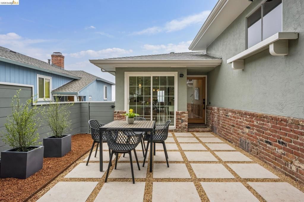 222 Cambridge Ave, Kensington, CA 94708 Main Photo