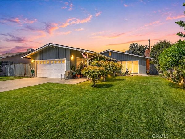 1101 S Mountain Street, Visalia, CA 93277