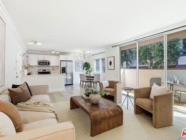 8358 Manitoba Street, Unit 8, Playa Del Rey, CA 90293