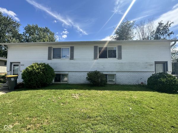 4655 W Sunset Avenue, Bloomington, IN 47403