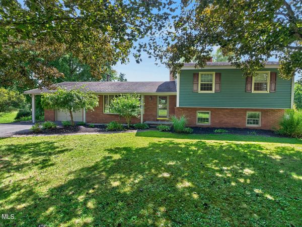 137 Mammoth Spring Road, Wynantskill, NY 12198