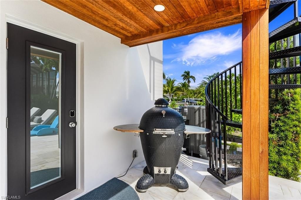 2211 Kingfish Rd , Naples, FL 34102 Photo