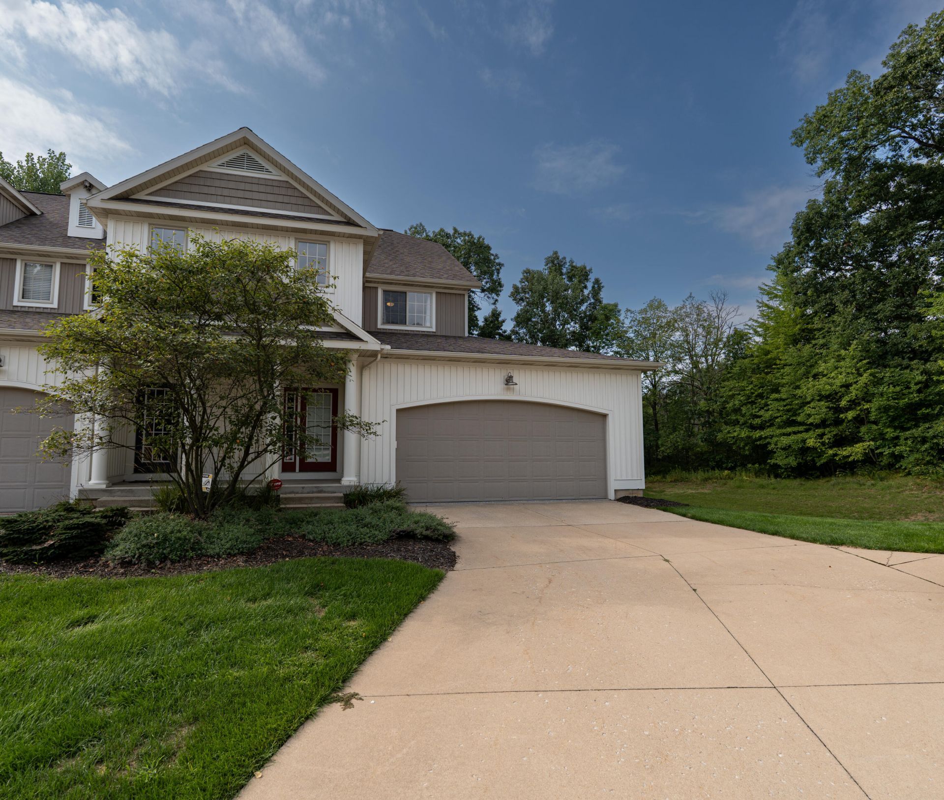 4786 Shade Leaf Lane Se, Kentwood, MI 49546 Main Photo