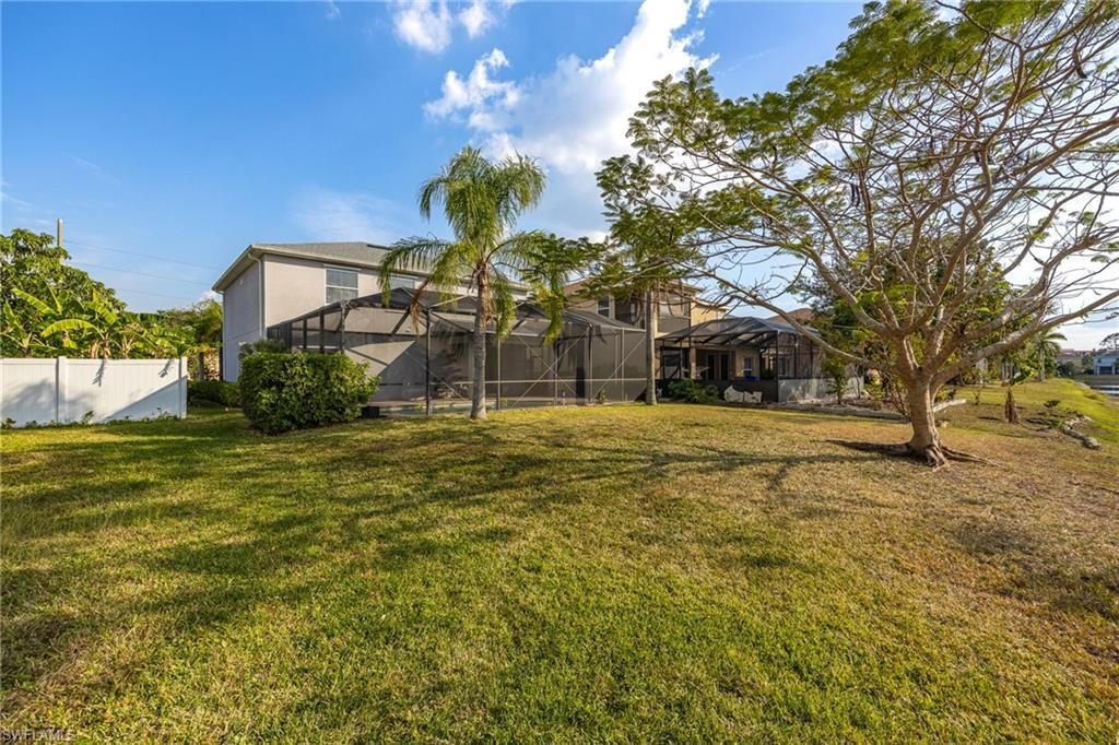 8197 Silver Birch Way , Lehigh Acres, FL 33971 Photo