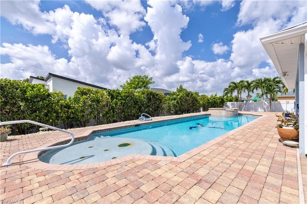 1620 NW 12th St, Cape Coral, FL 33993 Photo
