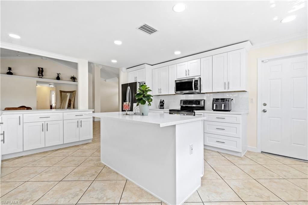 1620 NW 12th St, Cape Coral, FL 33993 Photo