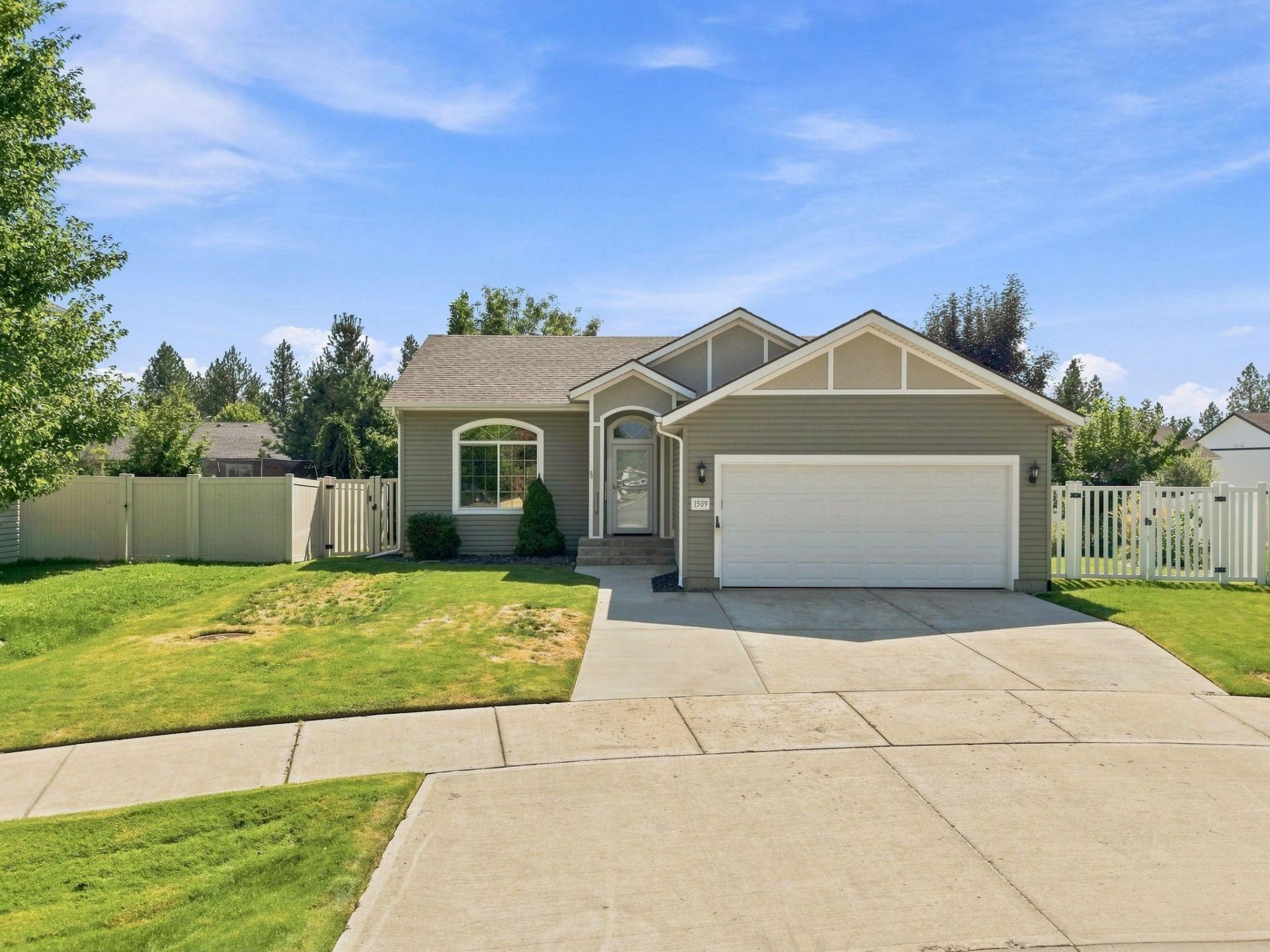 1509 W Trinity Ave, Spokane, WA 99208 Main Photo
