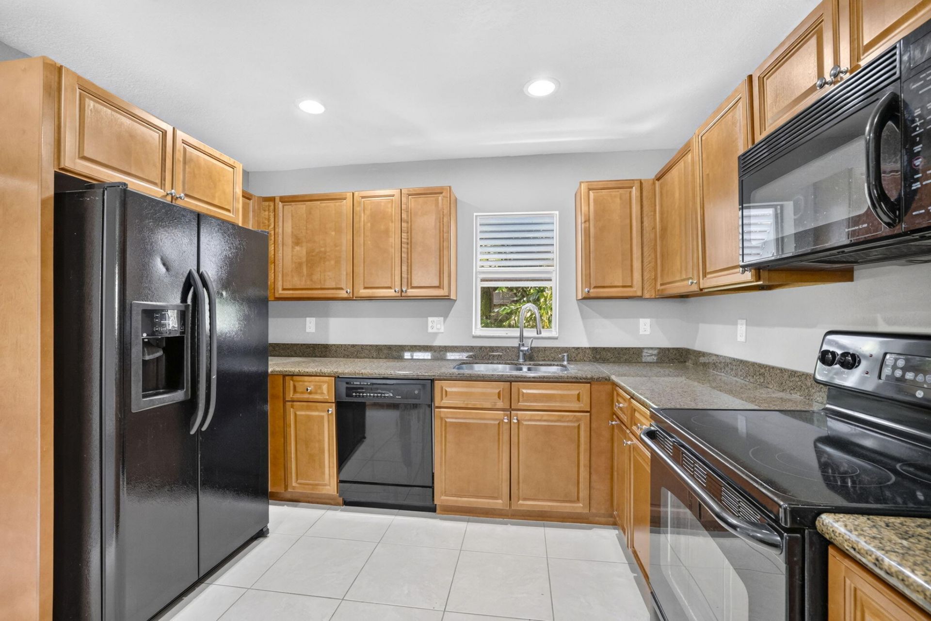 433 NE 1st Street, Pompano Beach, FL 33060 Photo
