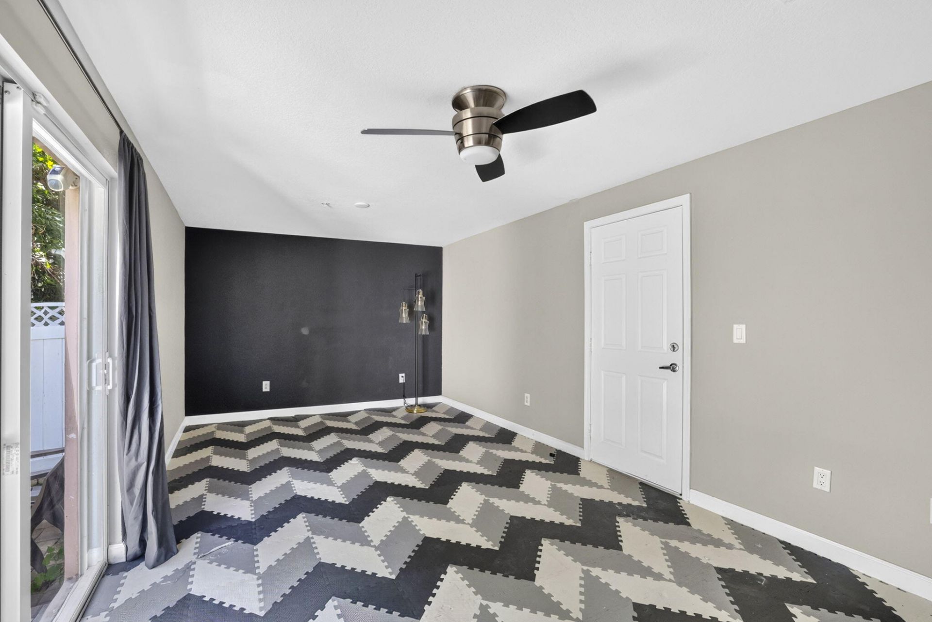 433 NE 1st Street, Pompano Beach, FL 33060 Photo