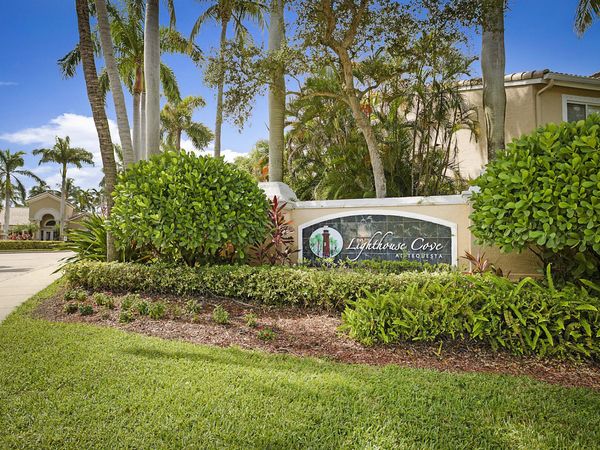 272 VILLAGE Boulevard, Unit 7212, Tequesta, FL 33469