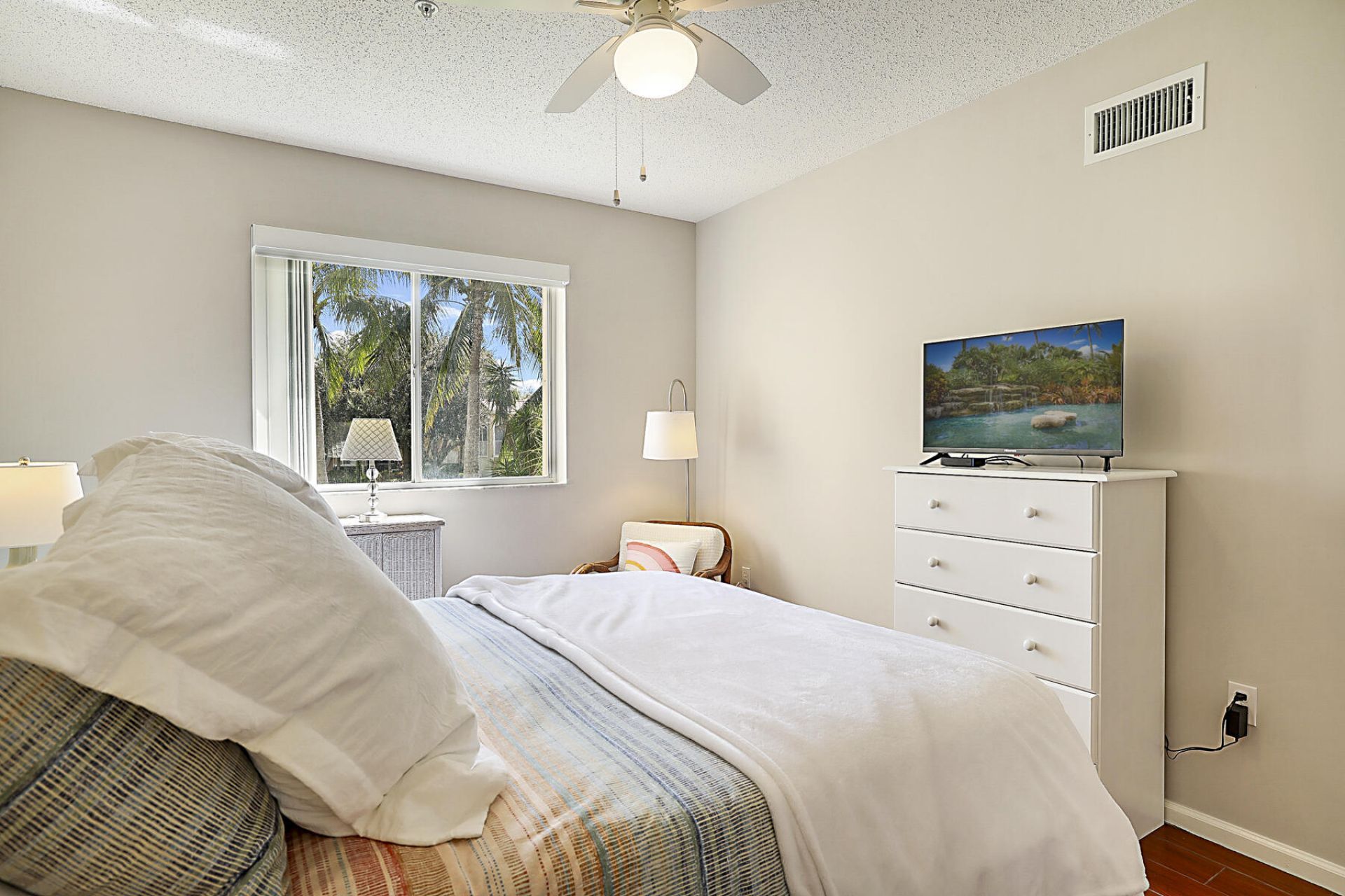 272 Village Boulevard, Unit 7212, Tequesta, FL 33469 Photo