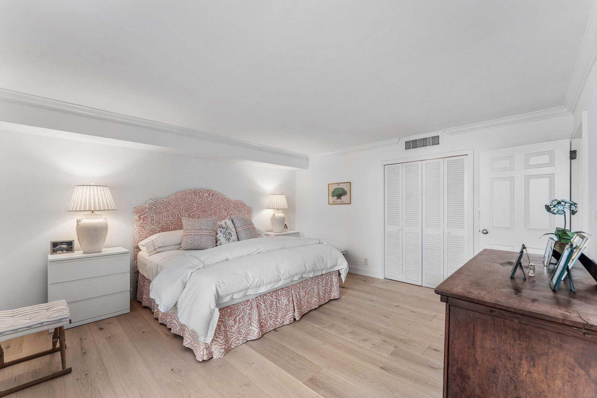 170 Chilean Avenue, Unit 2A, Palm Beach, FL 33480 Photo