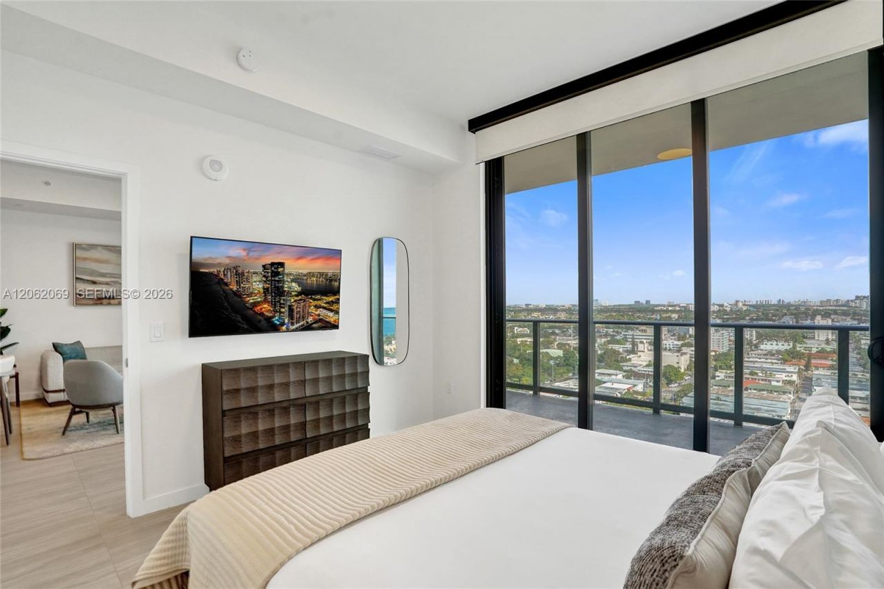 580 72nd St, Unit 1809, Miami Beach, FL 33141 Photo