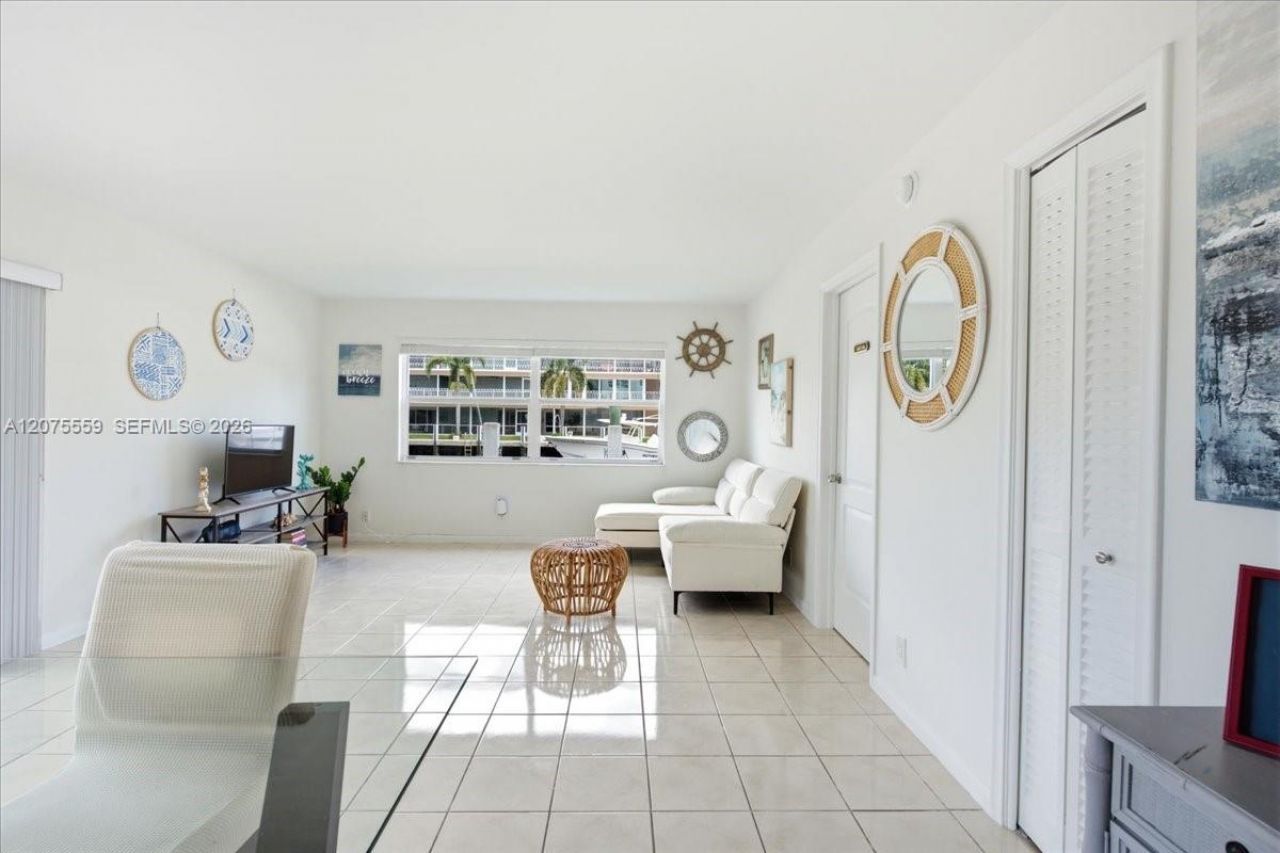 3105 NE 28th St , Unit 1B, Fort Lauderdale, FL 33308 Photo