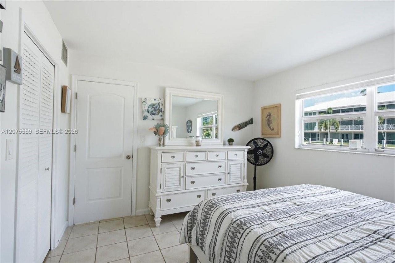 3105 NE 28th St , Unit 1B, Fort Lauderdale, FL 33308 Photo