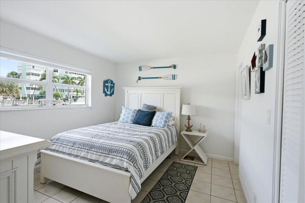 3105 NE 28th St , Unit 1B, Fort Lauderdale, FL 33308 Photo