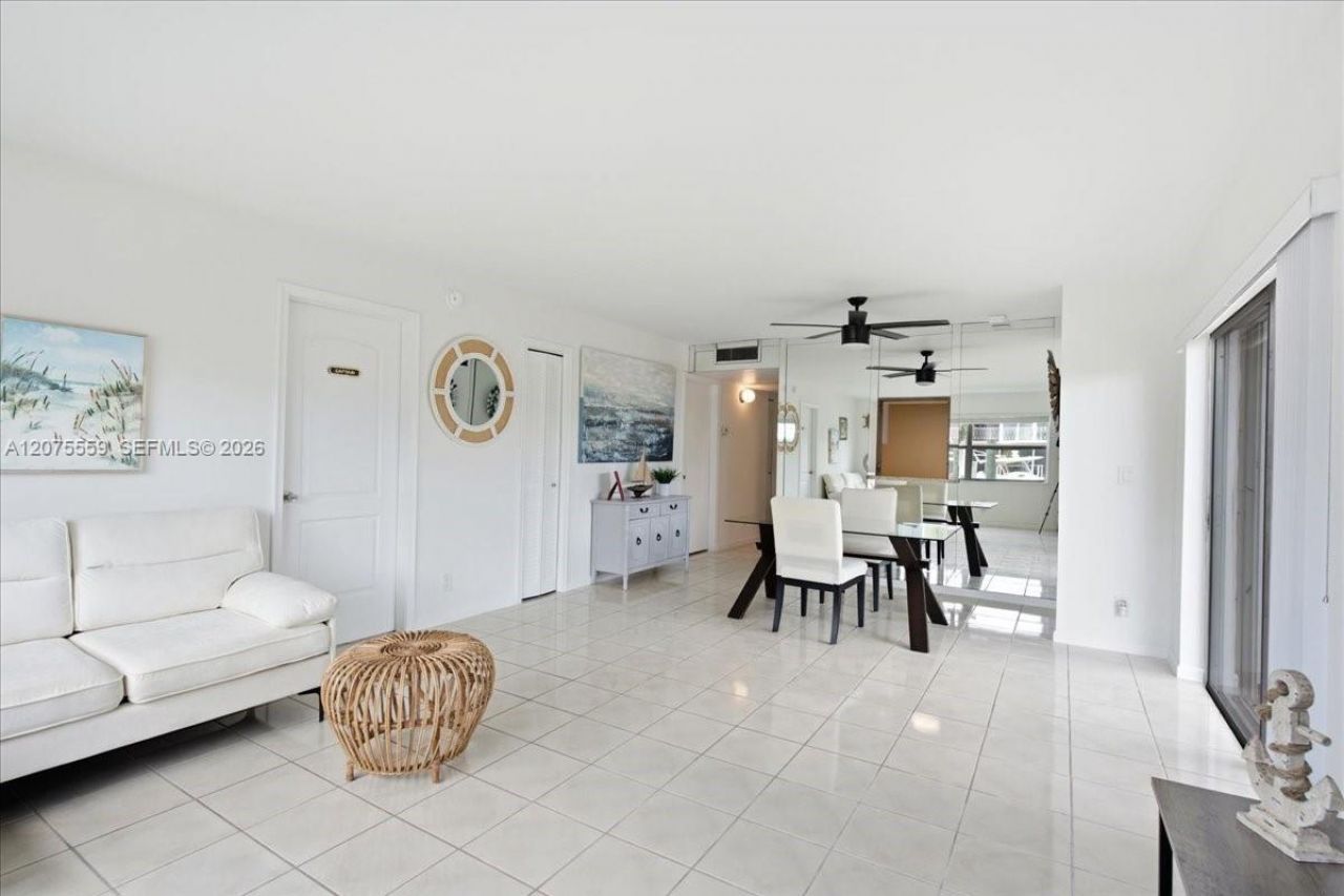 3105 NE 28th St , Unit 1B, Fort Lauderdale, FL 33308 Photo