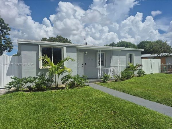 11285 SW 43rd St, Miami, FL 33165
