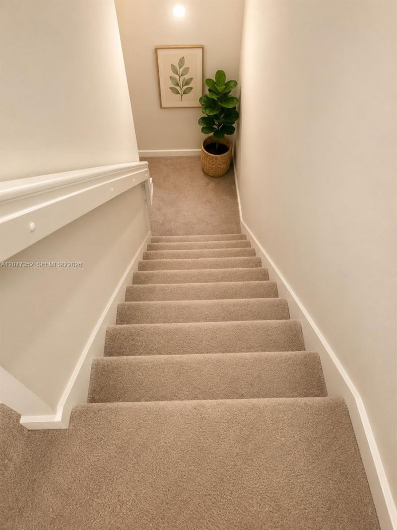 140 S Dixie Hwy, Unit TH105, Hollywood, FL 33020 Photo