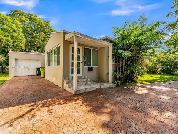 125 NW 88th St, El Portal, FL 33150