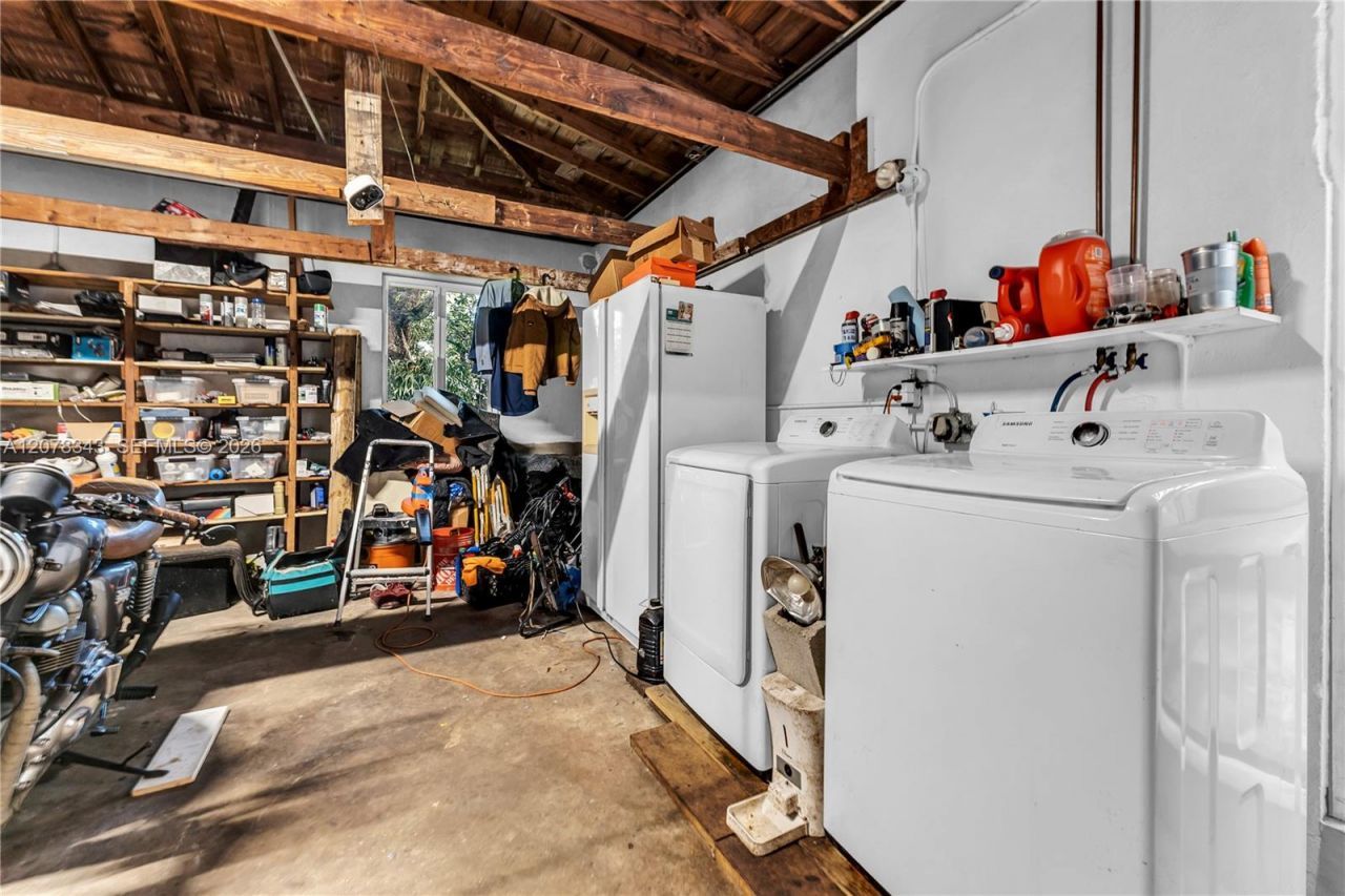 125 NW 88th St, El Portal, FL 33150 Photo