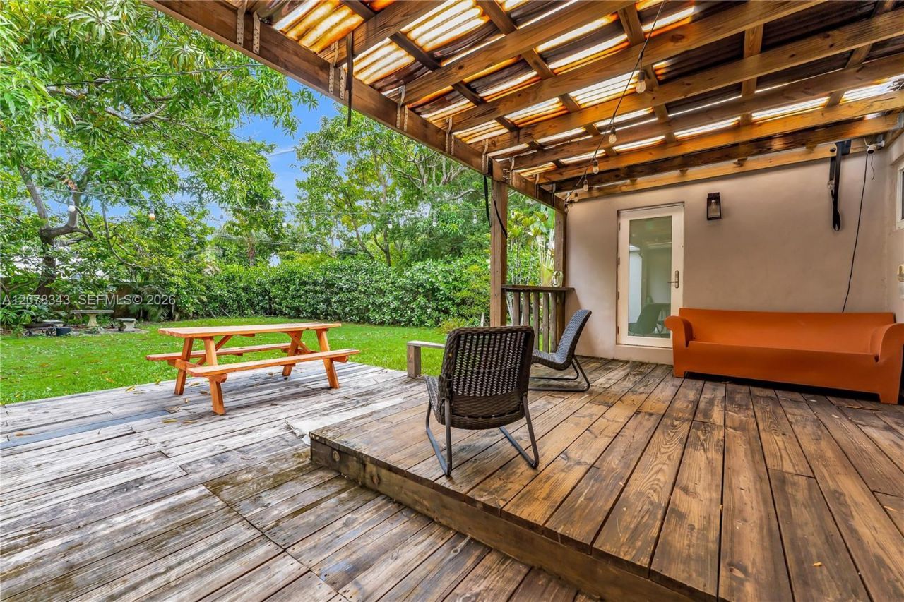125 NW 88th St, El Portal, FL 33150 Photo