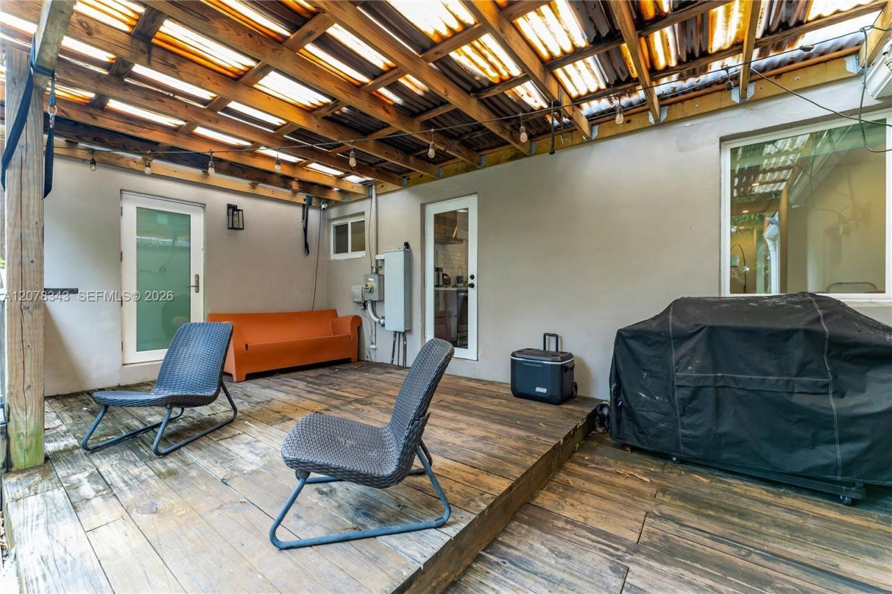 125 NW 88th St, El Portal, FL 33150 Photo