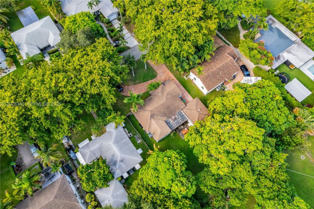 125 NW 88th St, El Portal, FL 33150 Photo