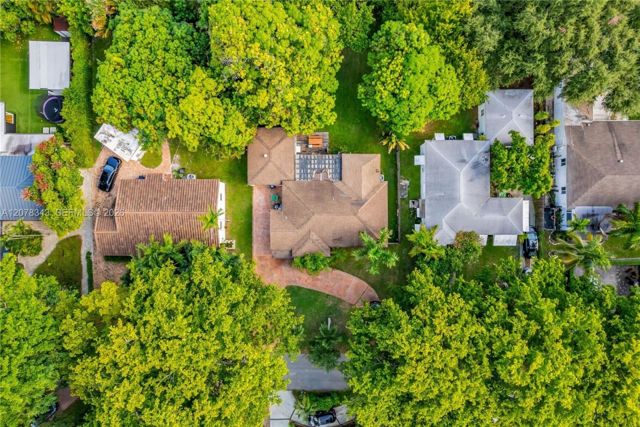 125 NW 88th St, El Portal, FL 33150 Photo