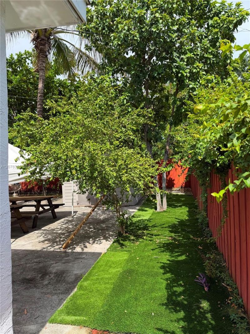 6725 N Miami Ave , Miami, FL 33150 Photo