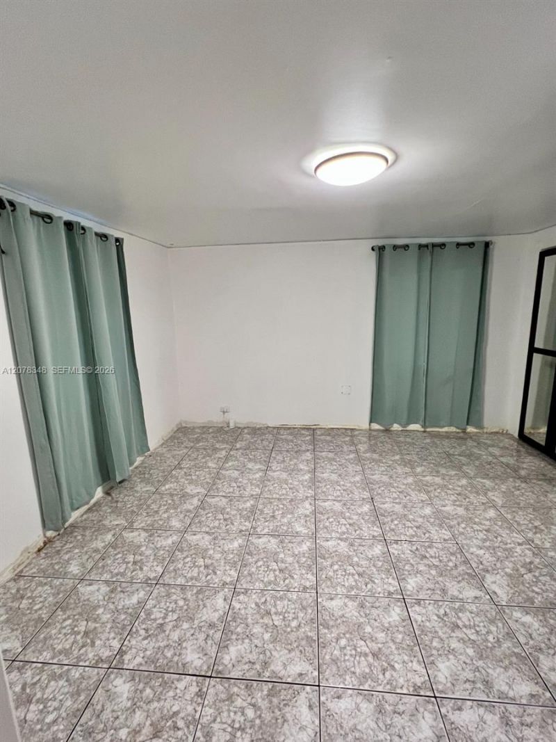 6725 N Miami Ave , Miami, FL 33150 Photo