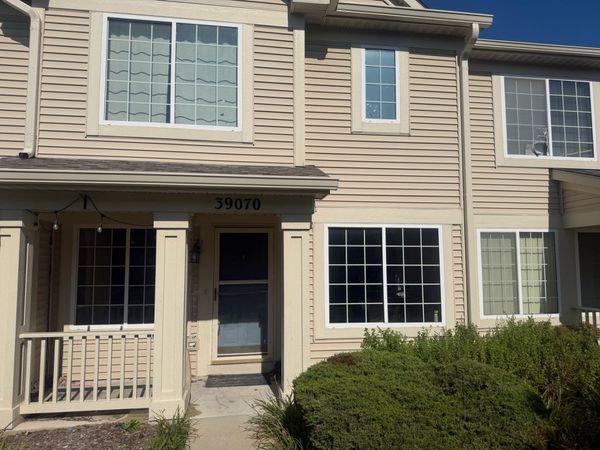 39070 Welsh Lane , Beach Park, IL 60083