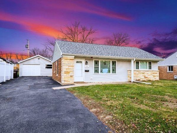 74 Marquette Street , Park Forest, IL 60466