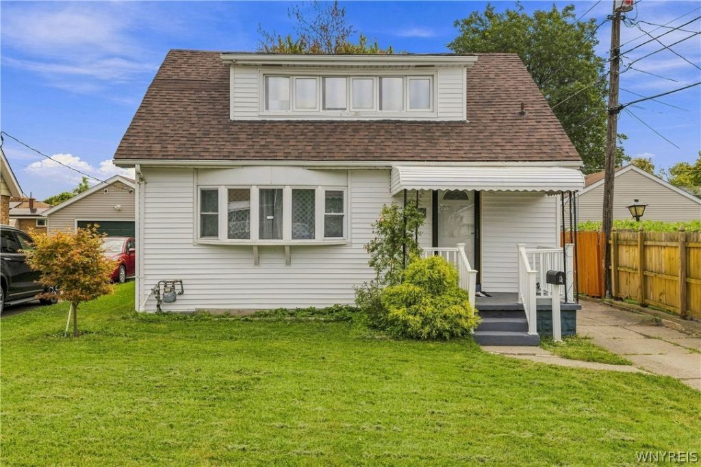99 W Grand Boulevard, Buffalo, NY 14225 Main Photo
