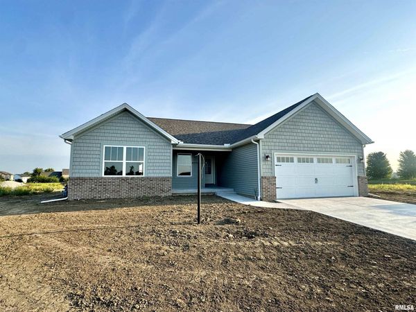 3801 N Fiona Way, Dunlap, IL 61525