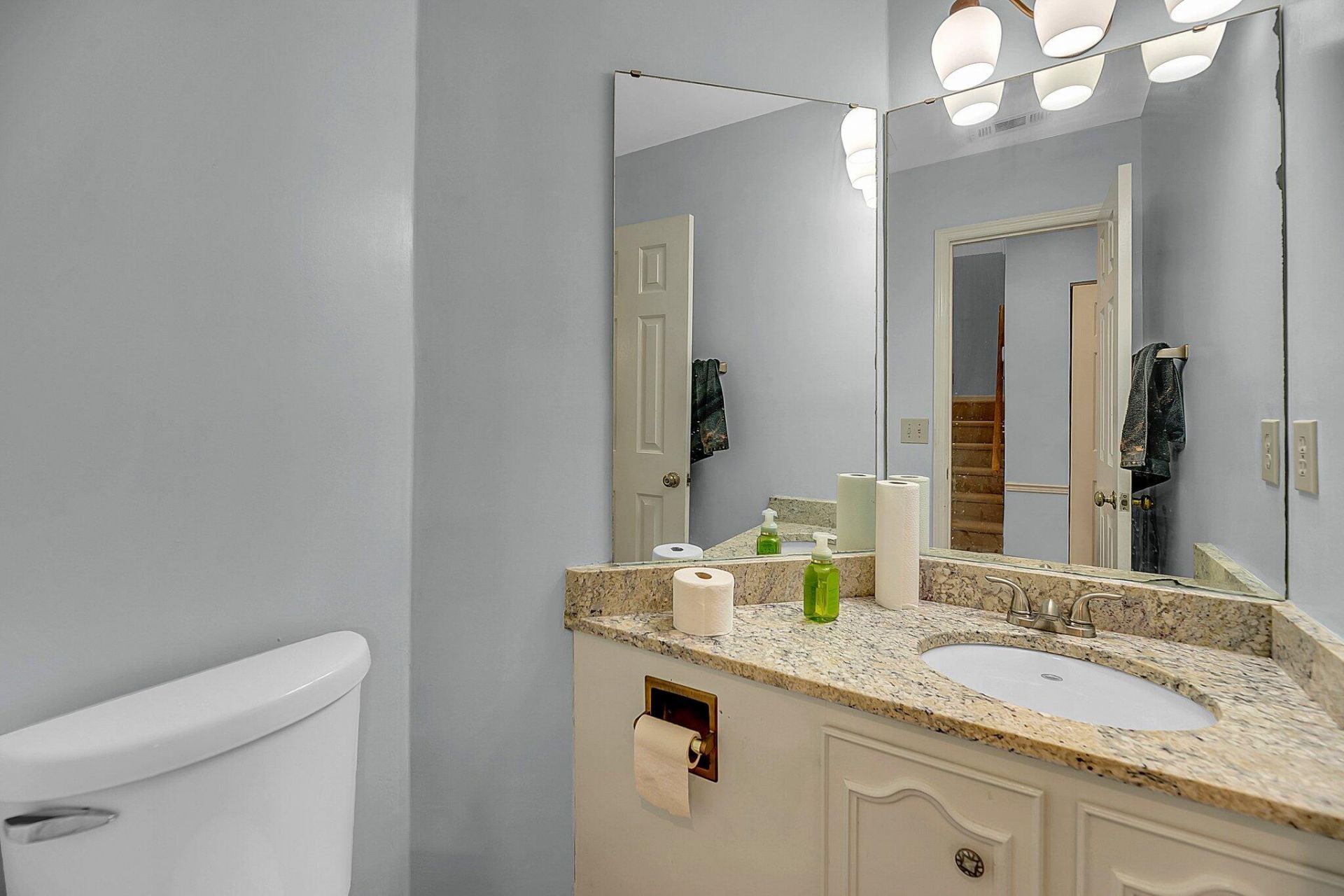 982 Harbor Oaks Drive Photo 15